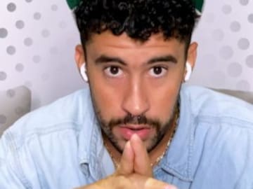 Bad Bunny no puede dejar de dar las gracias y brindar con vino