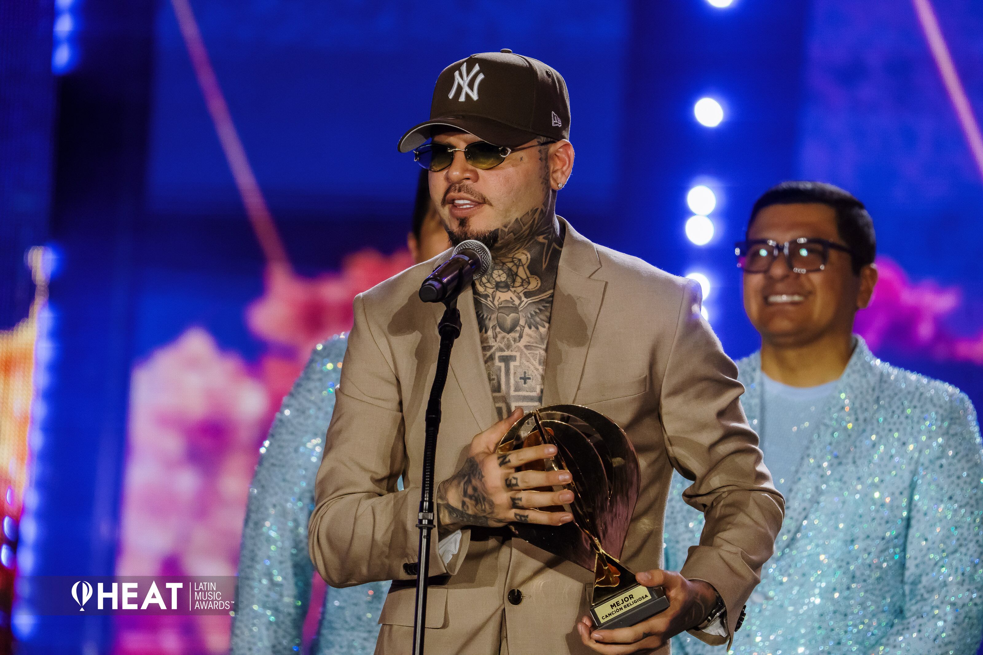 Farruko, una de las estrellas de la música de Puerto Rico, en la gala de premios Heat 2025 celebrada en Medellín.