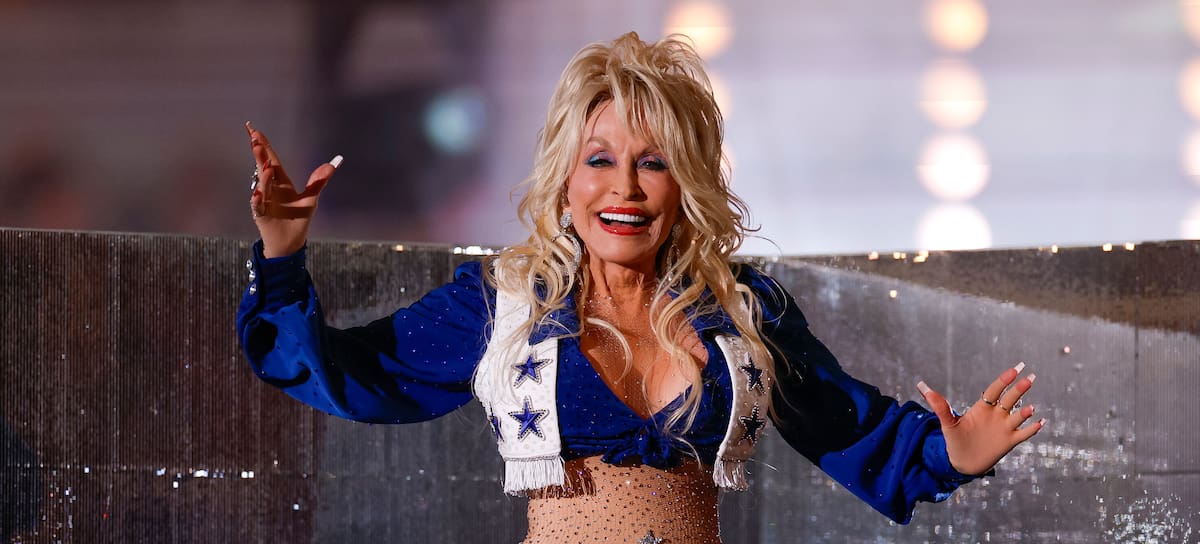 Dolly Parton durante una actuación en Arlington, Texas, el 23 de noviembre de 2023.
