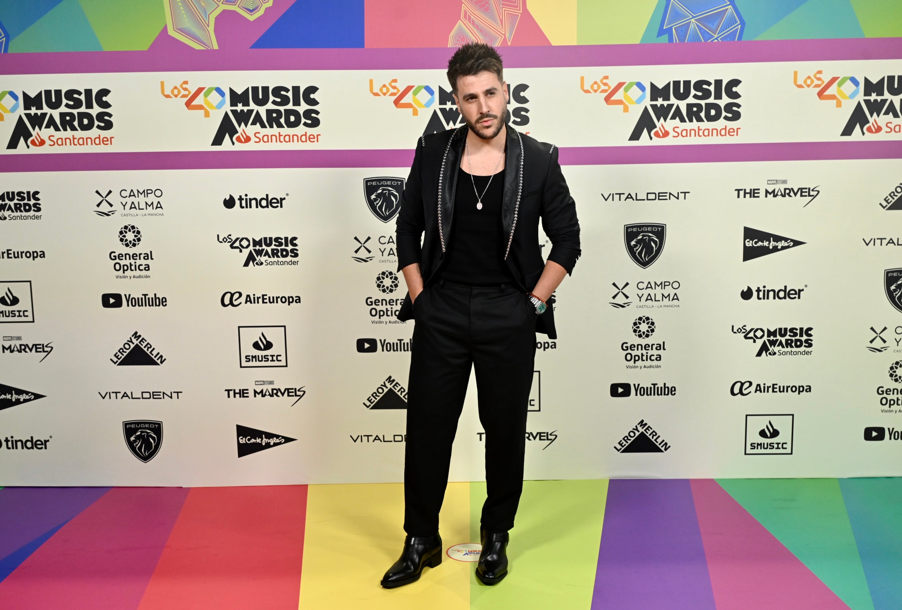 Antonio José en la alfombra roja de LOS40 Music Awards Santander 2023 / Foto: Jorge París y Elena Buenavista