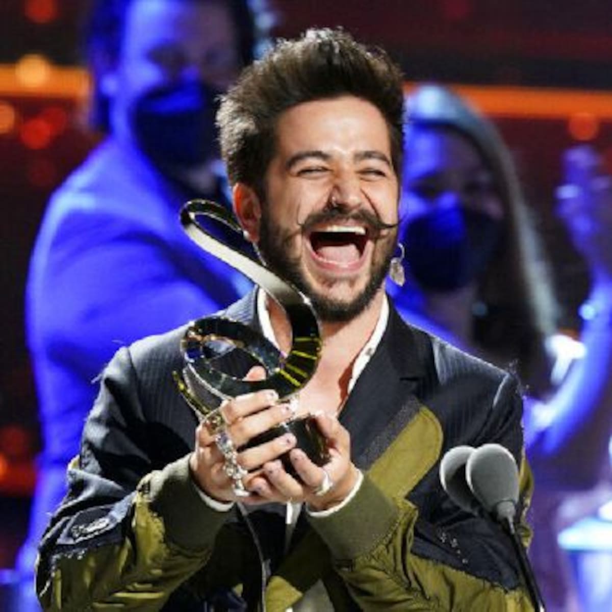 Bad Bunny y Camilo protagonistas de Premio Lo Nuestro