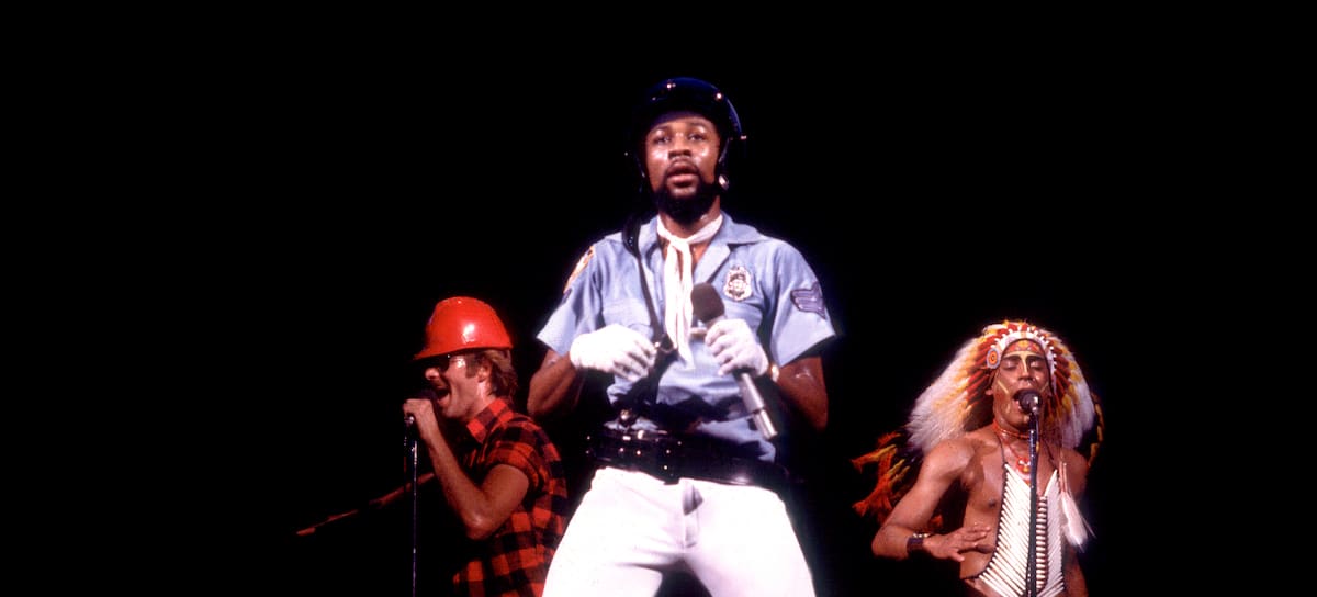 Victor Willis, de Village People, en concierto en Chicago, junto a David Hodo y Felipe Rose, junio de 1979.