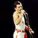 Objetos personales de Freddie Mercury son expuestos en Londres antes de su subasta