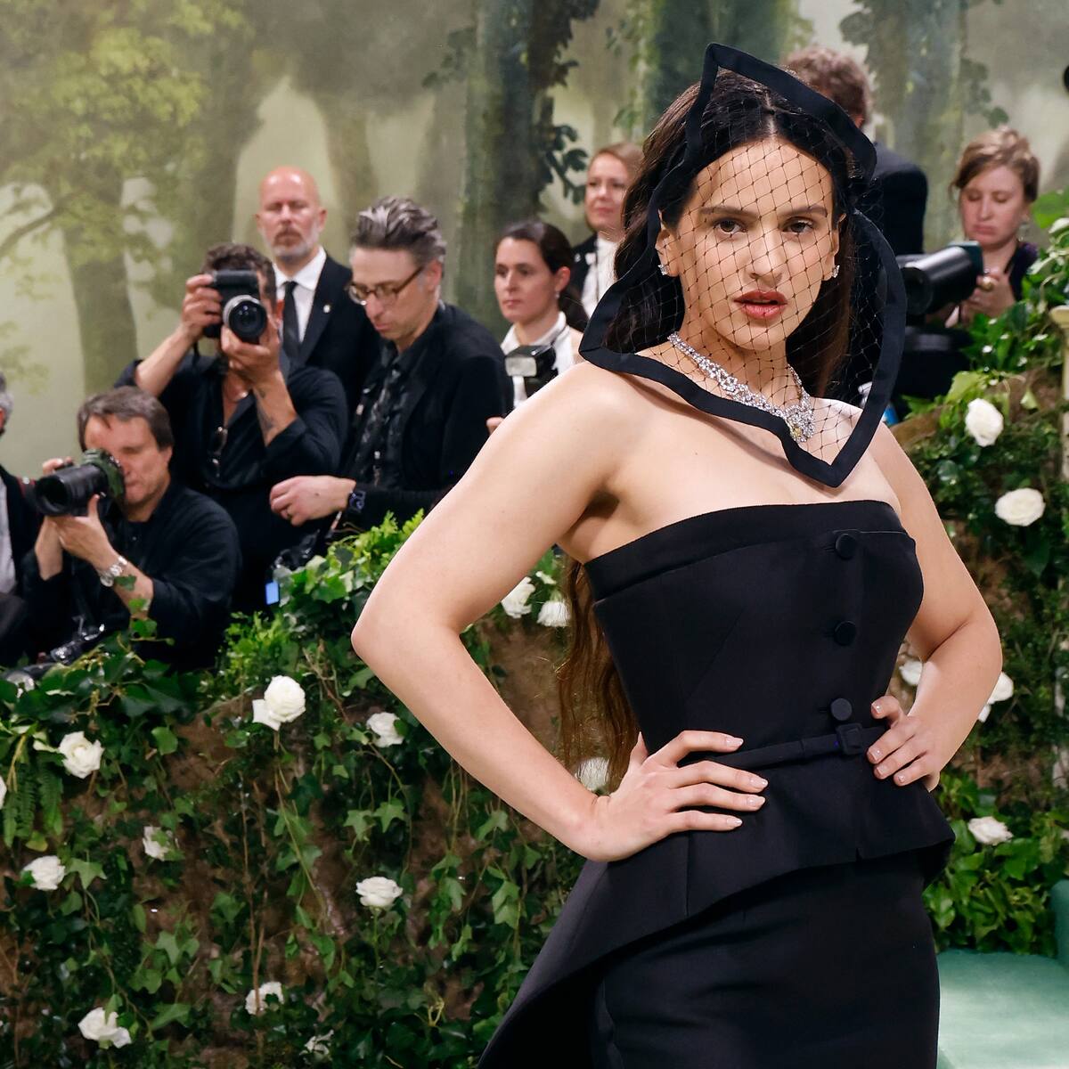 Qué se espera del dress code de la MET Gala 2026: cómo interpretarlo y qué diseñadores podrían brillar