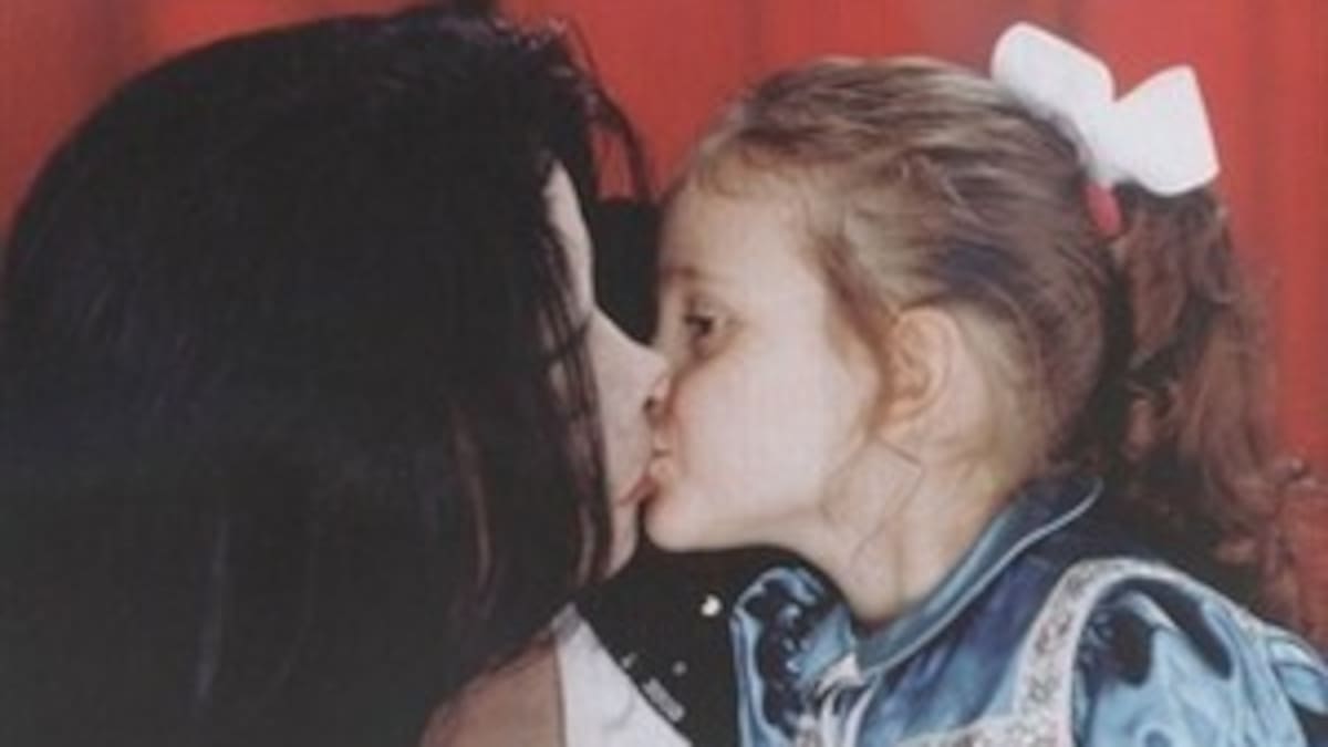 Paris Jackson: "El álbum de mi padre es falso"