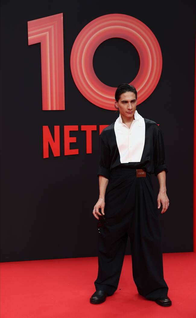 Qué alegría ver de nuevo por las alfombras de nuestro país al uruguayo que nos descubrió J.A. Bayona. ¿Alguien se pregunta todavía por qué las marcas se lo rifan?