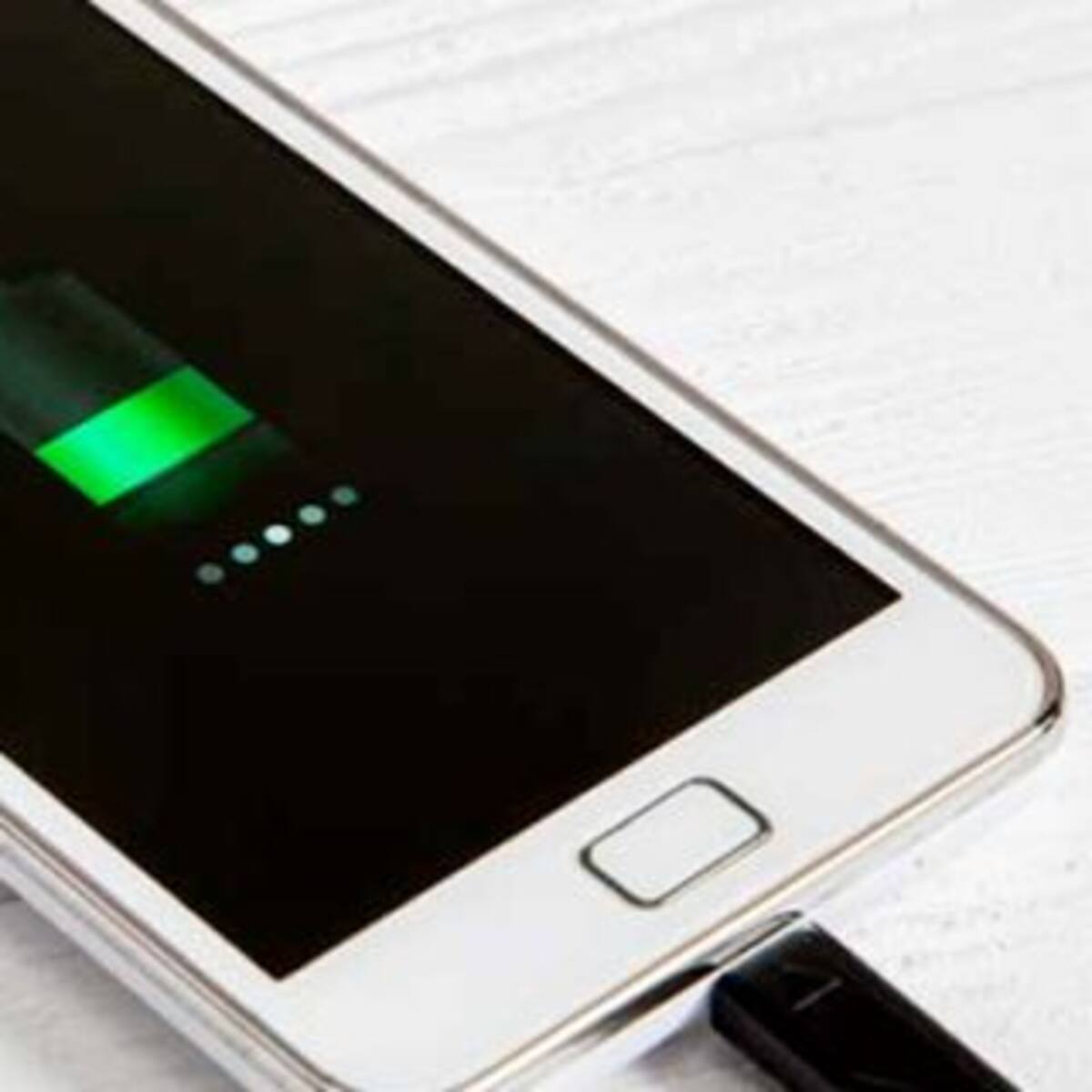 Cinco trucos para que te dure más tiempo la batería de tu celular