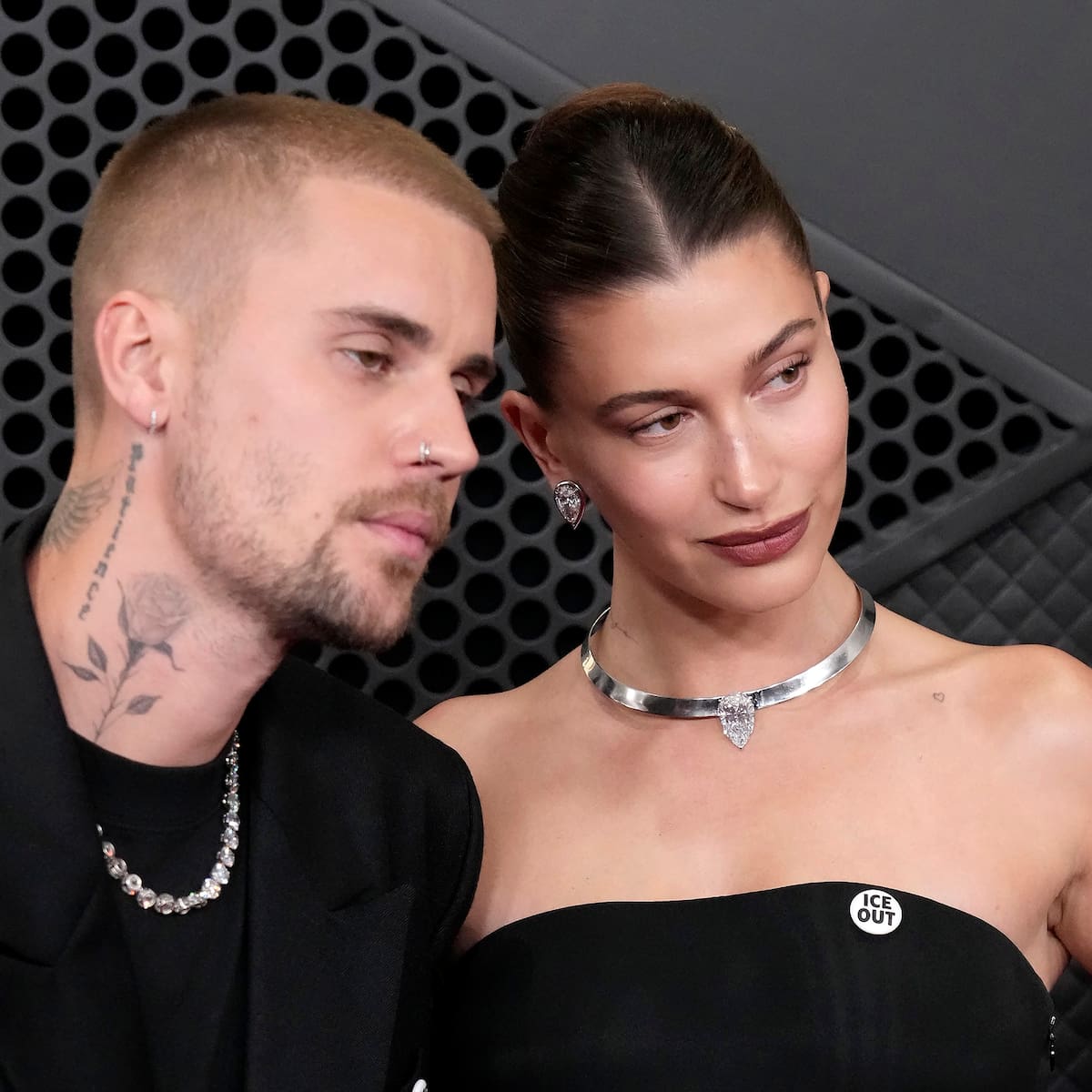 Justin Bieber estalla contra los paparazzis en plena cita con Hailey Bieber