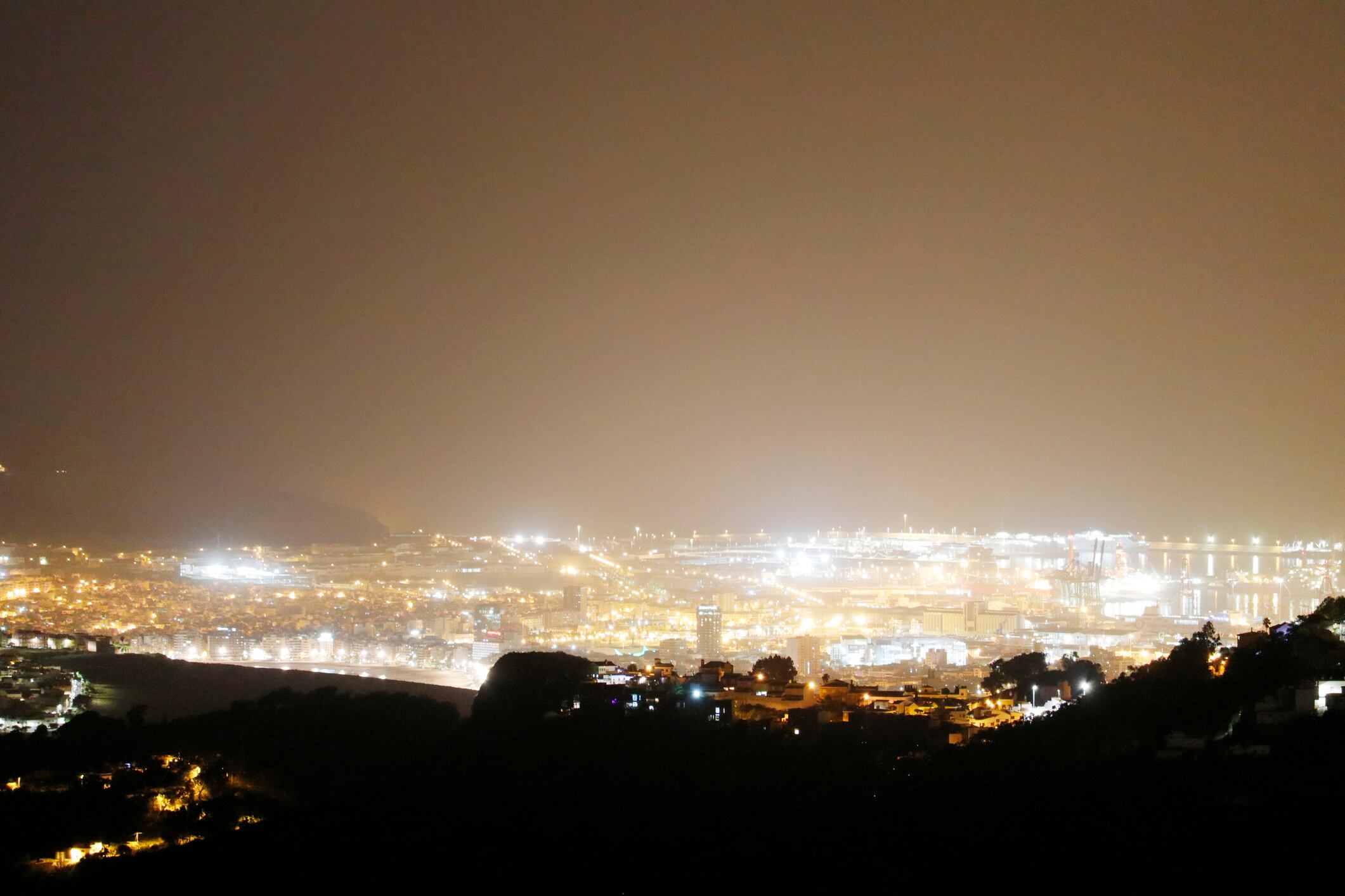 Vista nocturna de Las Palmas de Gran Canaria.