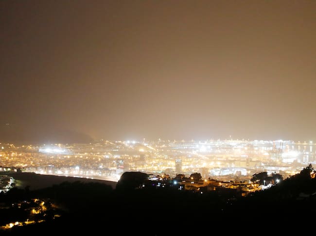 Vista nocturna de Las Palmas de Gran Canaria.