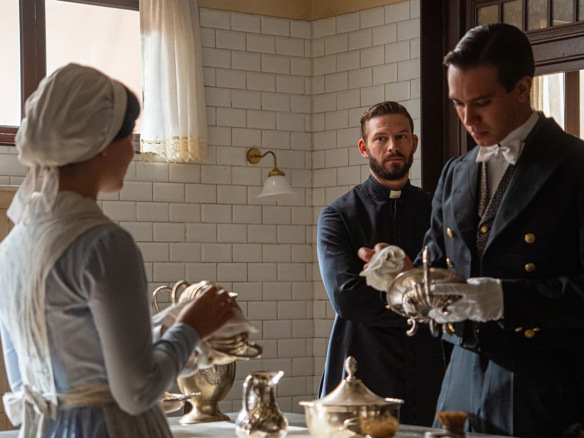 Avance semanal de La Promesa del 9 al 12 de diciembre: Un falso detective pone en jaque a Adriano