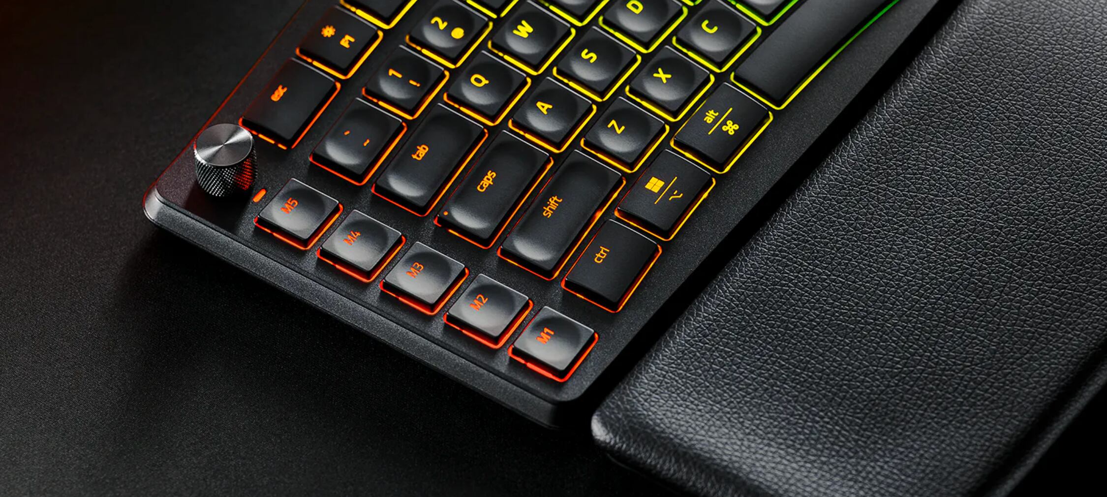 Razer mira más allá del gaming y recupera el teclado partido con el Pro Type Ergo