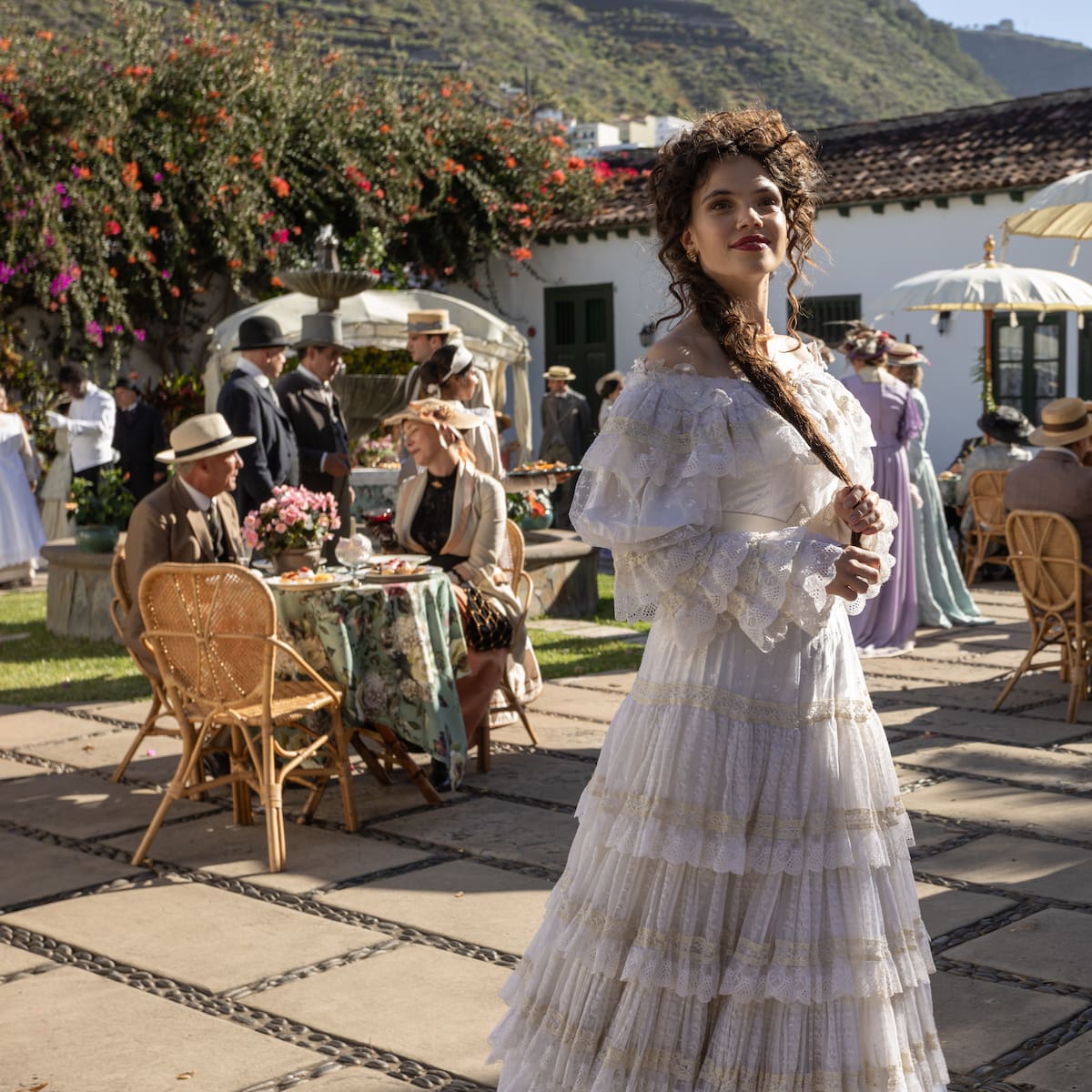 Avance del capítulo 4 de 'Las Hijas de la criada' (Antena 3): el regreso de Catalina desata la rabia de Inés
