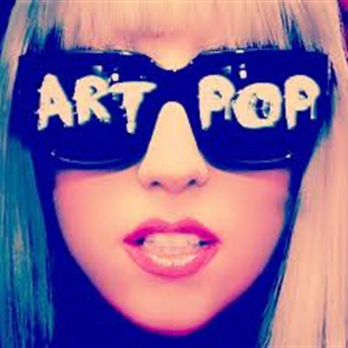 Lady Gaga ofrece ayuda psicológica a sus fans
