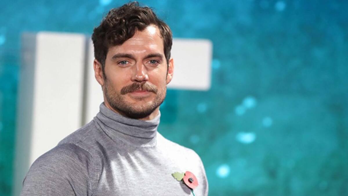 Así se ve Henry Cavill en su nuevo papel para película de Netflix