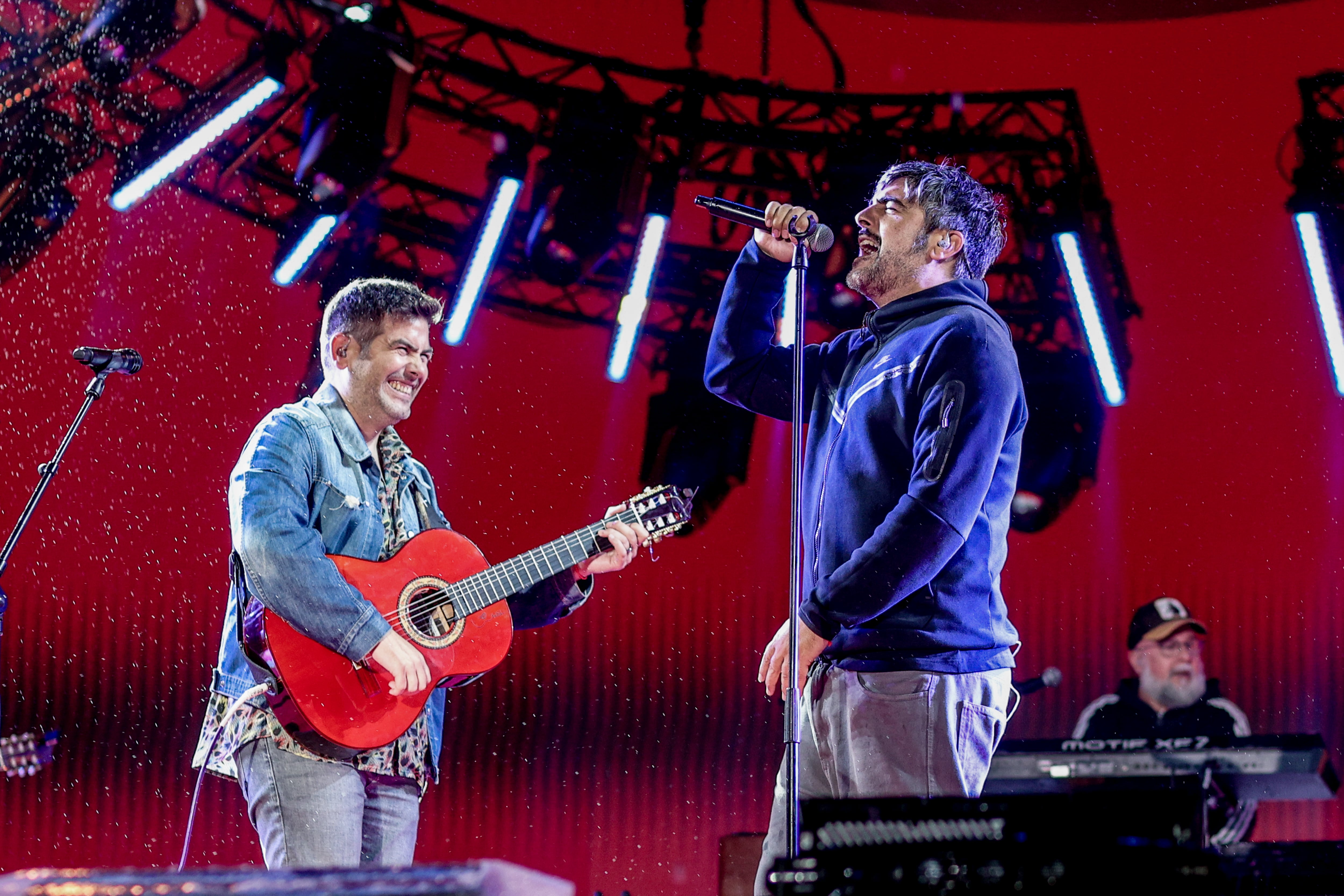 Estopa durante su actuación en el Coca-Cola Music Experience 2023, el 2 de septiembre de 2023.