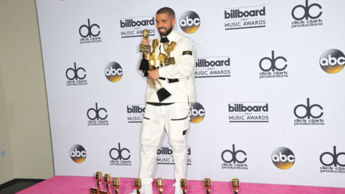 Drake arrasa en los Billboard 2017 con 13 premios
