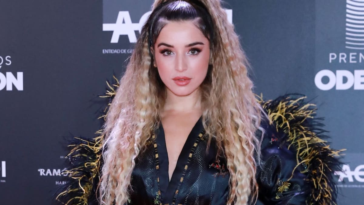 La foto en tanga de Lola Índigo con la que se ha liberado