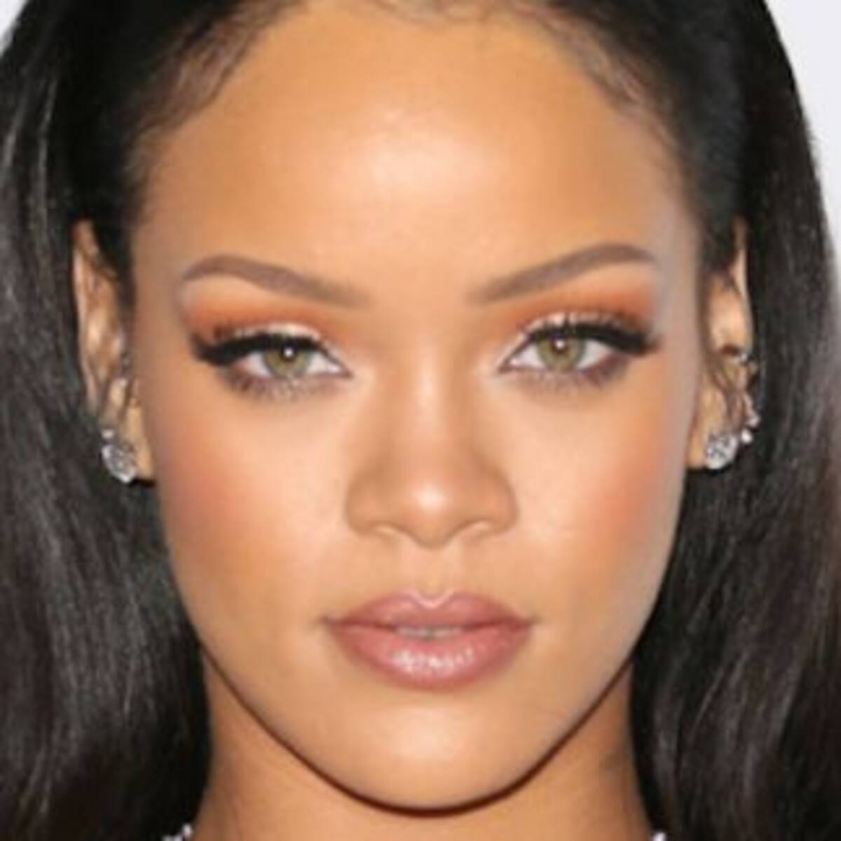 El arriesgado look de Rihanna que sorprendió a sus seguidores