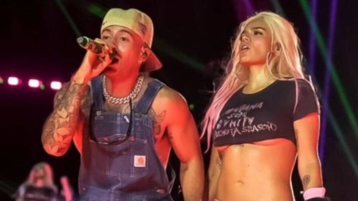 Karol G y Feid enloquecieron a sus fans al bailar juntos en el escenario