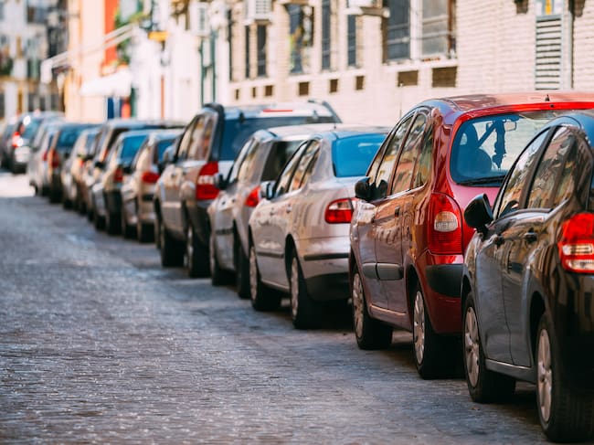 El coche pasa el 95% de su vida útil detenido.