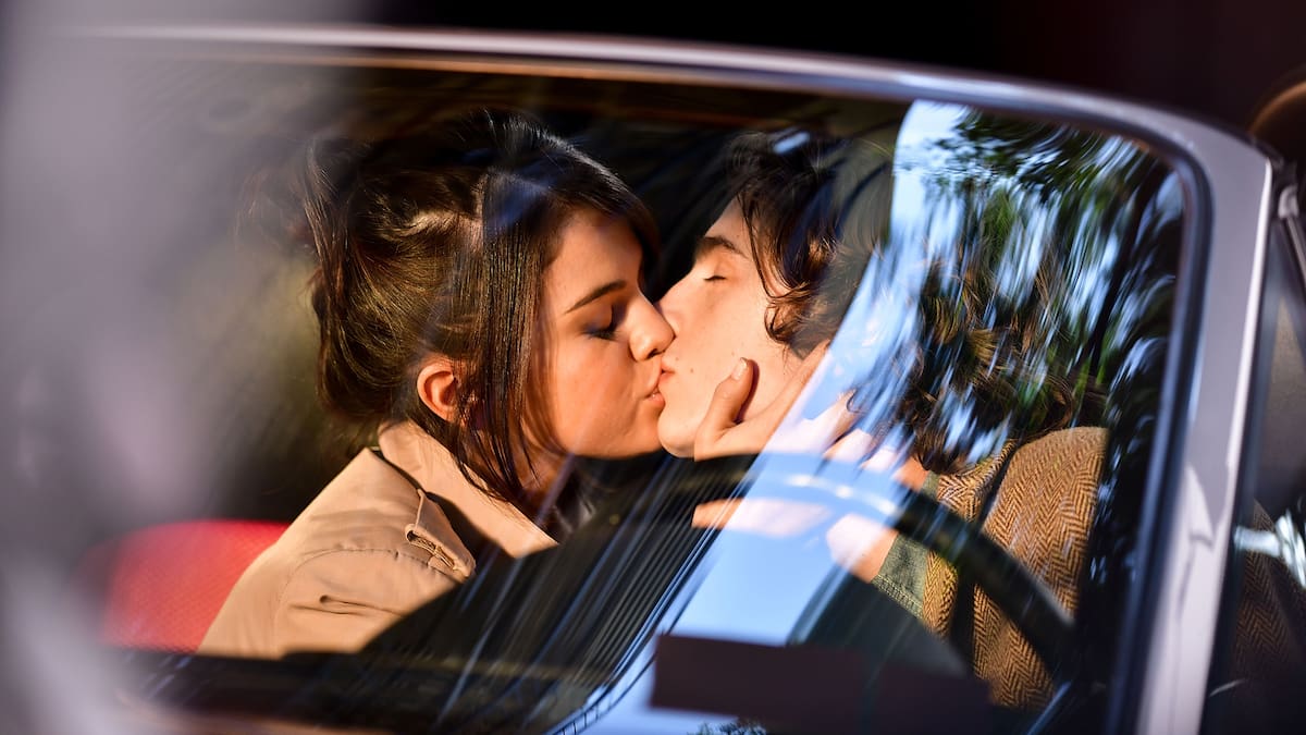 Selena Gomez y Timothée Chalamet se reencuentran en el cine 7 años después: de trabajar con Woody Allen a una película de aliens