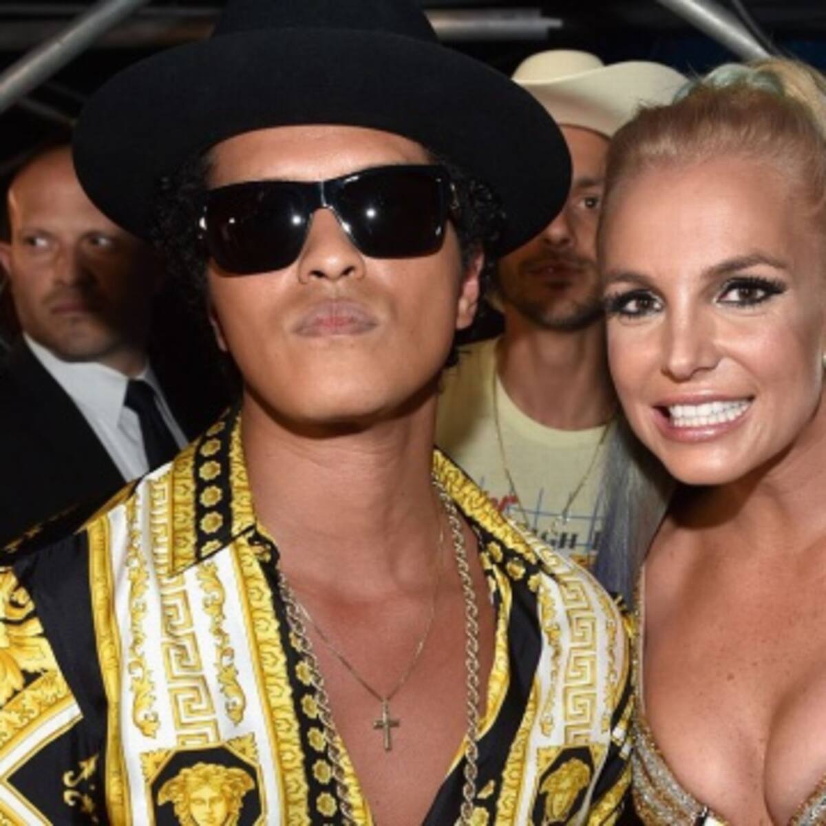 Britney y Bruno en la Fórmula 1