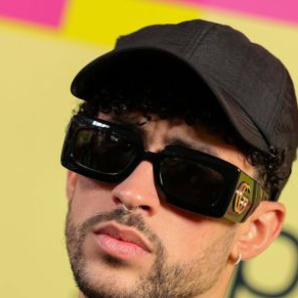 BAD BUNNY "UN VERANO SIN TI"