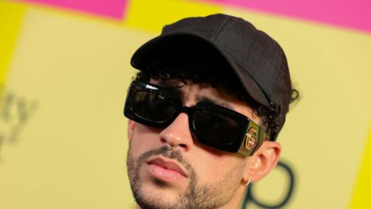 BAD BUNNY "UN VERANO SIN TI"