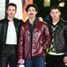 Jonas Brothers, Selena Gomez, Benny Blanco, Manuel Carrasco y Cazzu llegan con sus nuevas canciones
