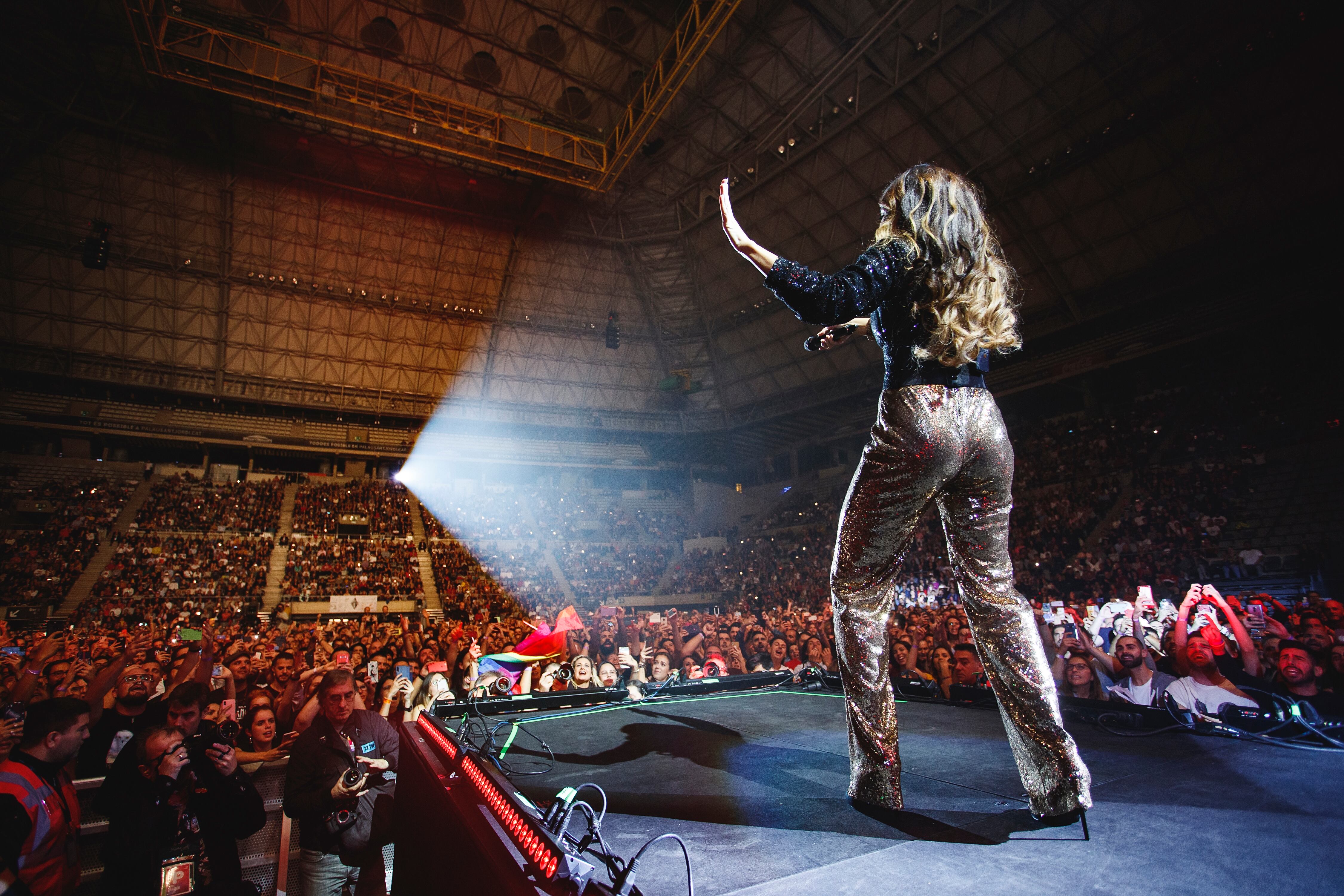BARCELONA, ESPAÑA - 24 de octubre: Monica Naranjo ofrece un concierto en el Palau Sant Jordi durante el Festival Mil·lenni el 24 de octubre de 2019 en Barcelona, España. (Foto de Xavi Torrent/Redferns)