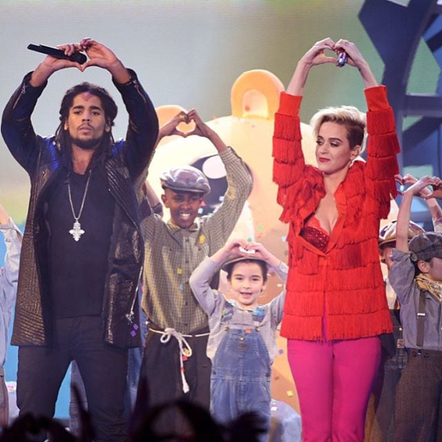 Skip Marley y Katy Perry, en una actuación en directo.