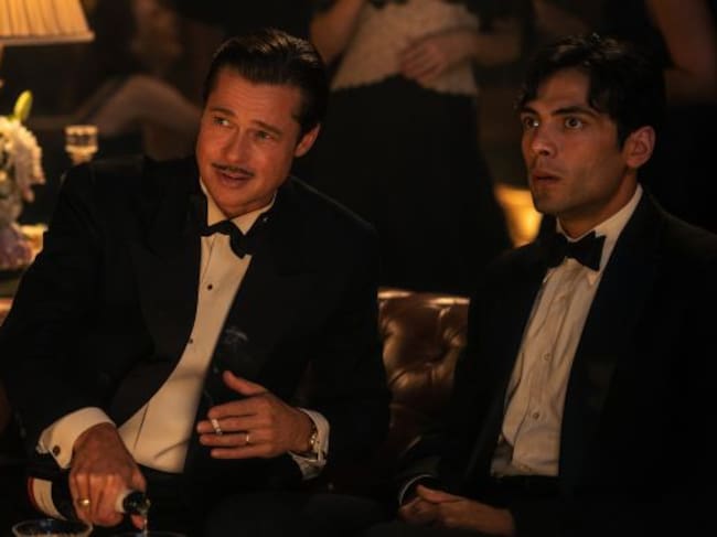 Brad Pitt y Diego Calva en una de las escenas de 'Babylon'.