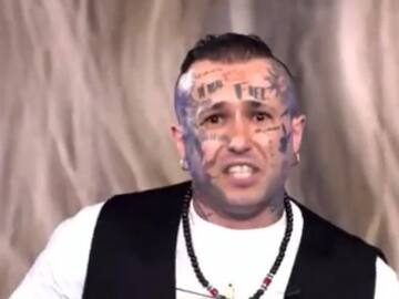 Jonathan sigue dando espectáculo en ‘Secret Story’, en esta ocasión, con un mensaje para sus detractores ©copyright los40.com