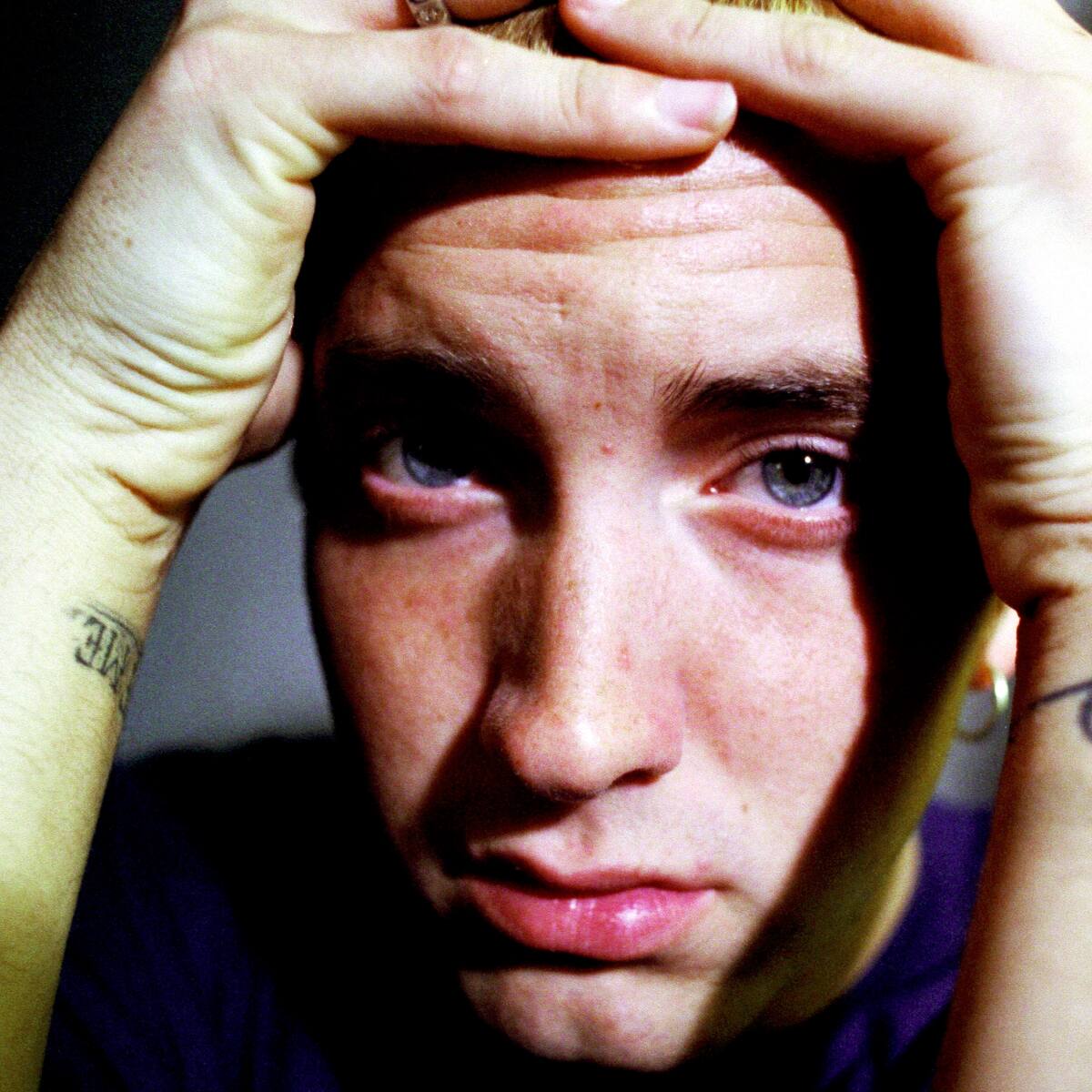 Eminem abre su armario más codiciado y salen a subasta 117 zapatillas de su colección privada