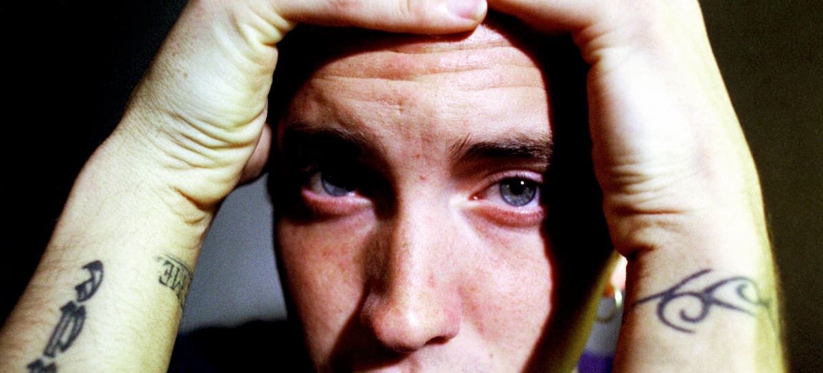Imagen del rapero Eminem sin descripción pública.
