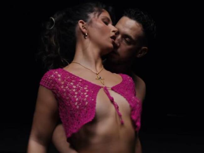 C. Tangana y Nathy Peluso, en el brutal videoclip de 'Ateo'