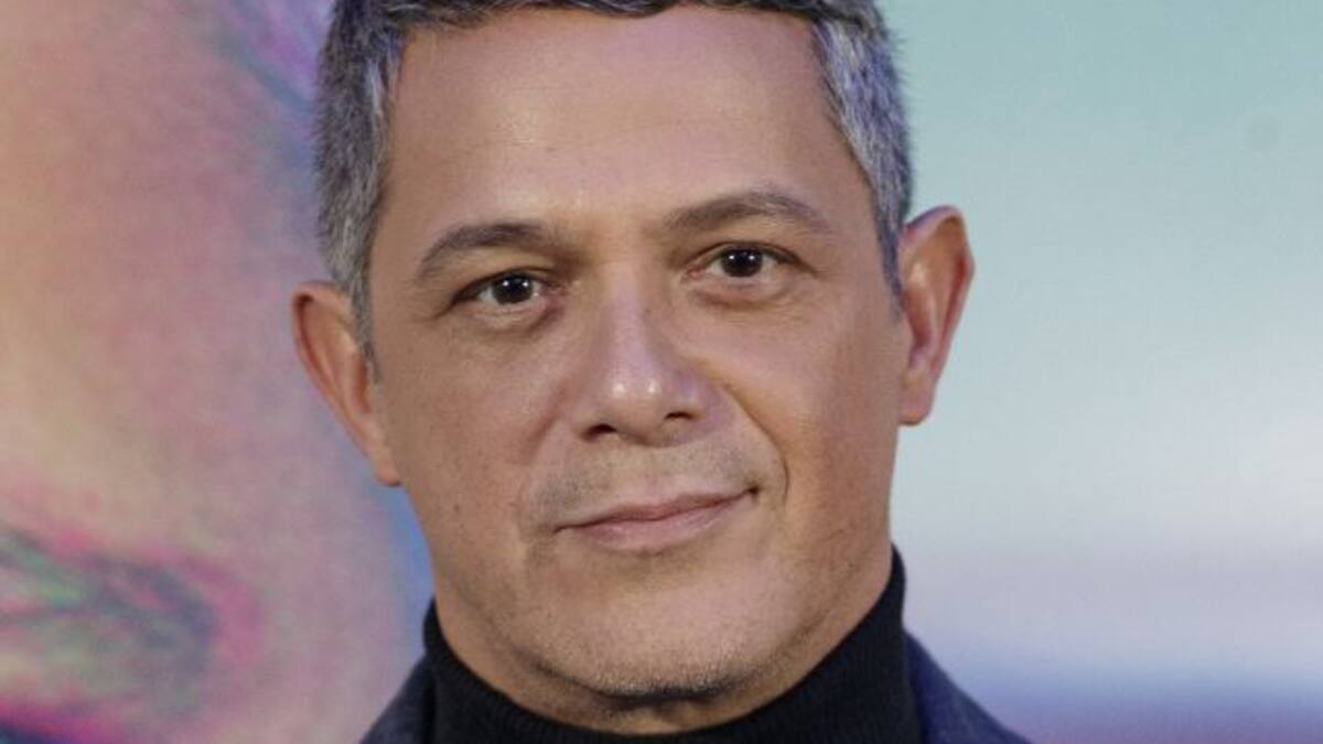 Alejandro Sanz presume de fans y nos recomienda una serie de televisión