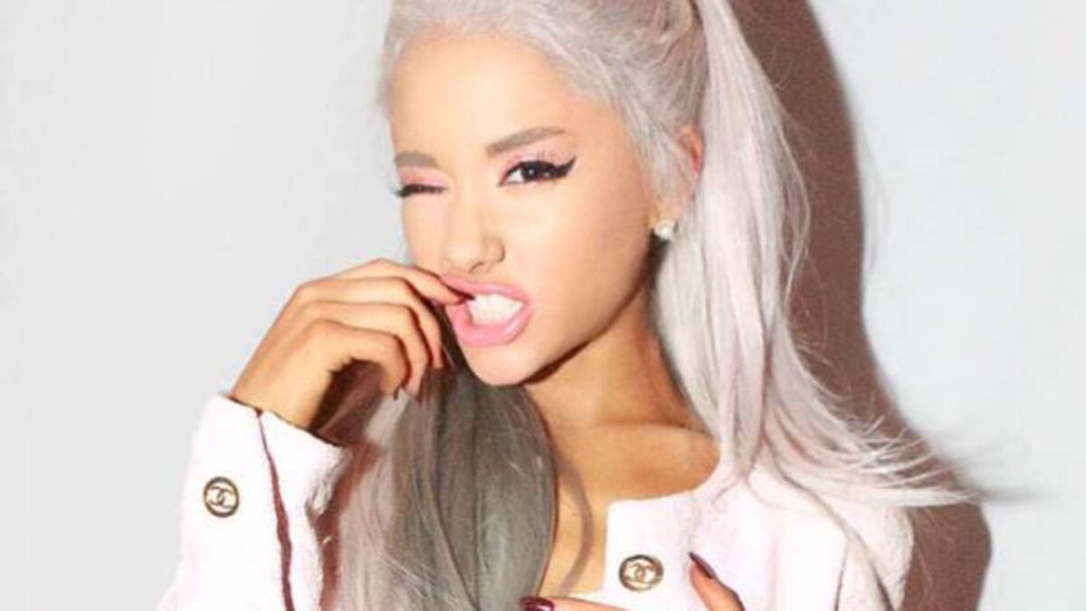 Ariana Grande y sus amigos ¡se lo pasan pipa bailando!