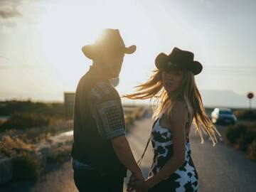 Hotel Flamingo se moja y nos da su apuesta para Benidorm Fest y nos desvela su curiosa relación con Chanel