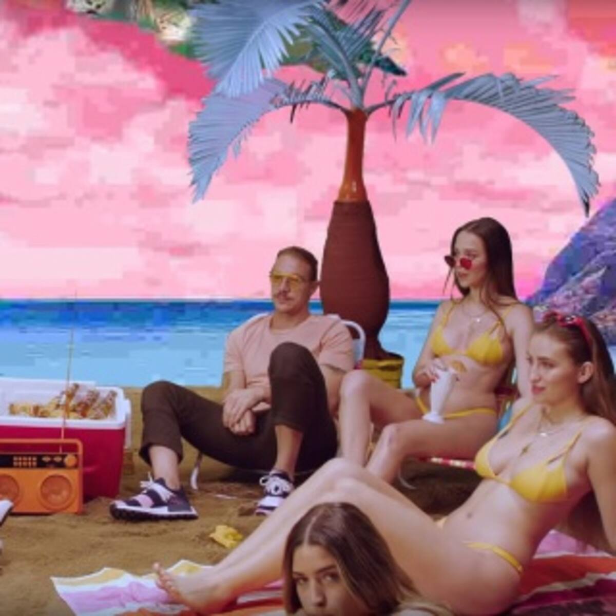 Bad Bunny se une a Diplo en '200 mph'