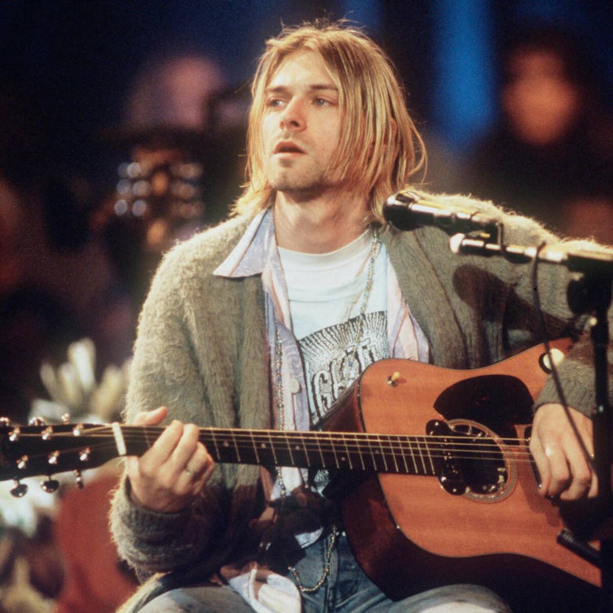 La camiseta de Kurt Cobain usada en la sesión más famosa de Nirvana sale a subasta