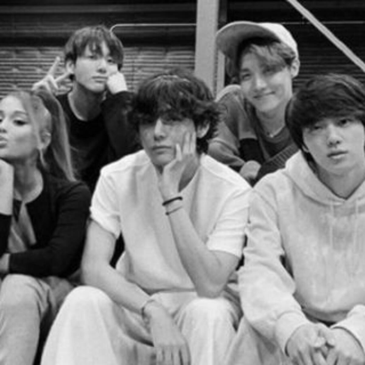 BTS y Ariana Grande estarían preparando una colaboración
