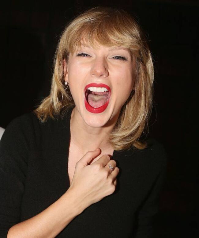 "¿De verdad puedo conseguir el primer puesto?", parece decir Taylor Swift.