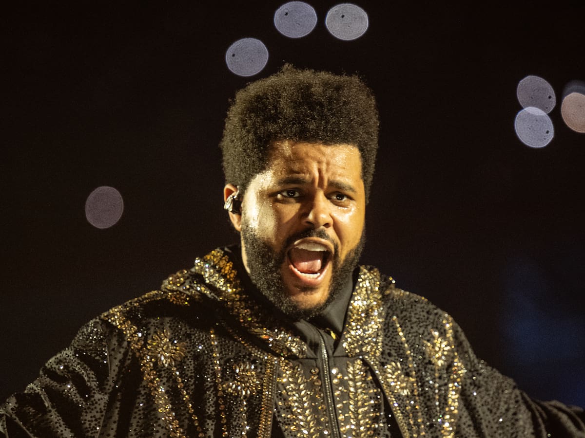 The Weeknd y Anitta presentan su nueva colaboración, 'RIO', en un concierto en Brasil