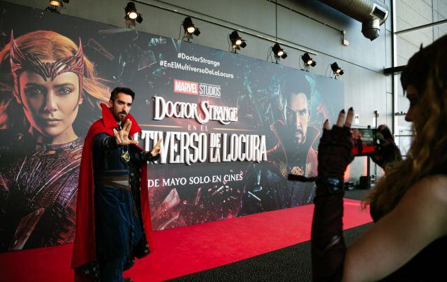 La variante del Doctor Strange no se quiso perder el Fan Event.