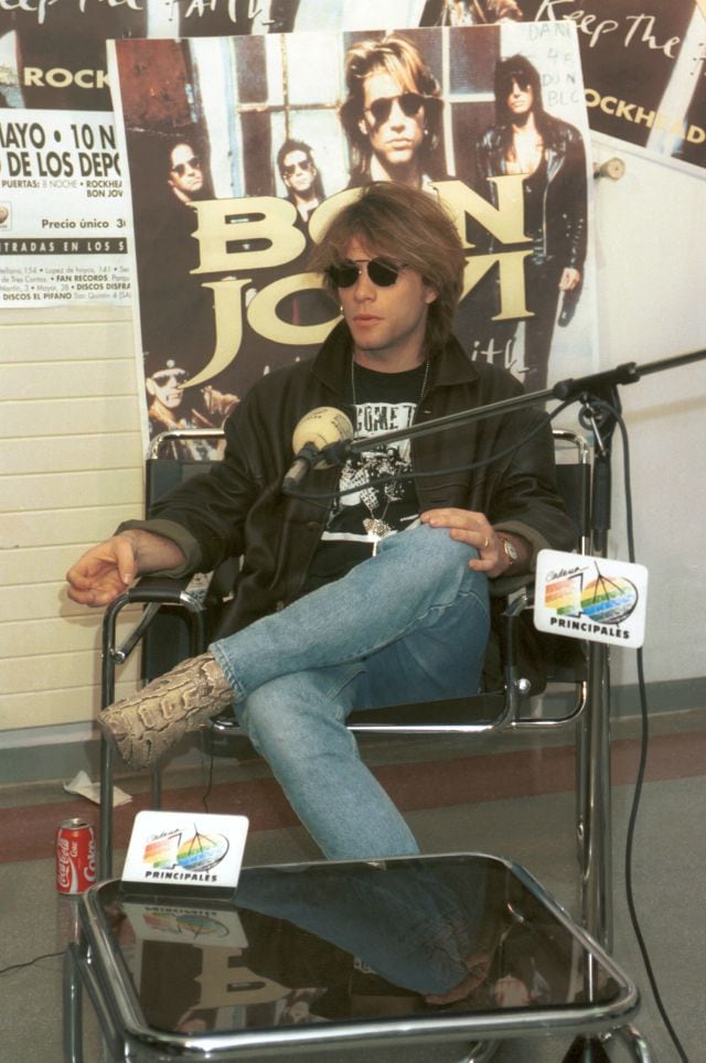 Jon Bon Jovi, en El Palacio de los Deportes de Madrid, durante una entrevista con LOS40 en mayo de 1993.