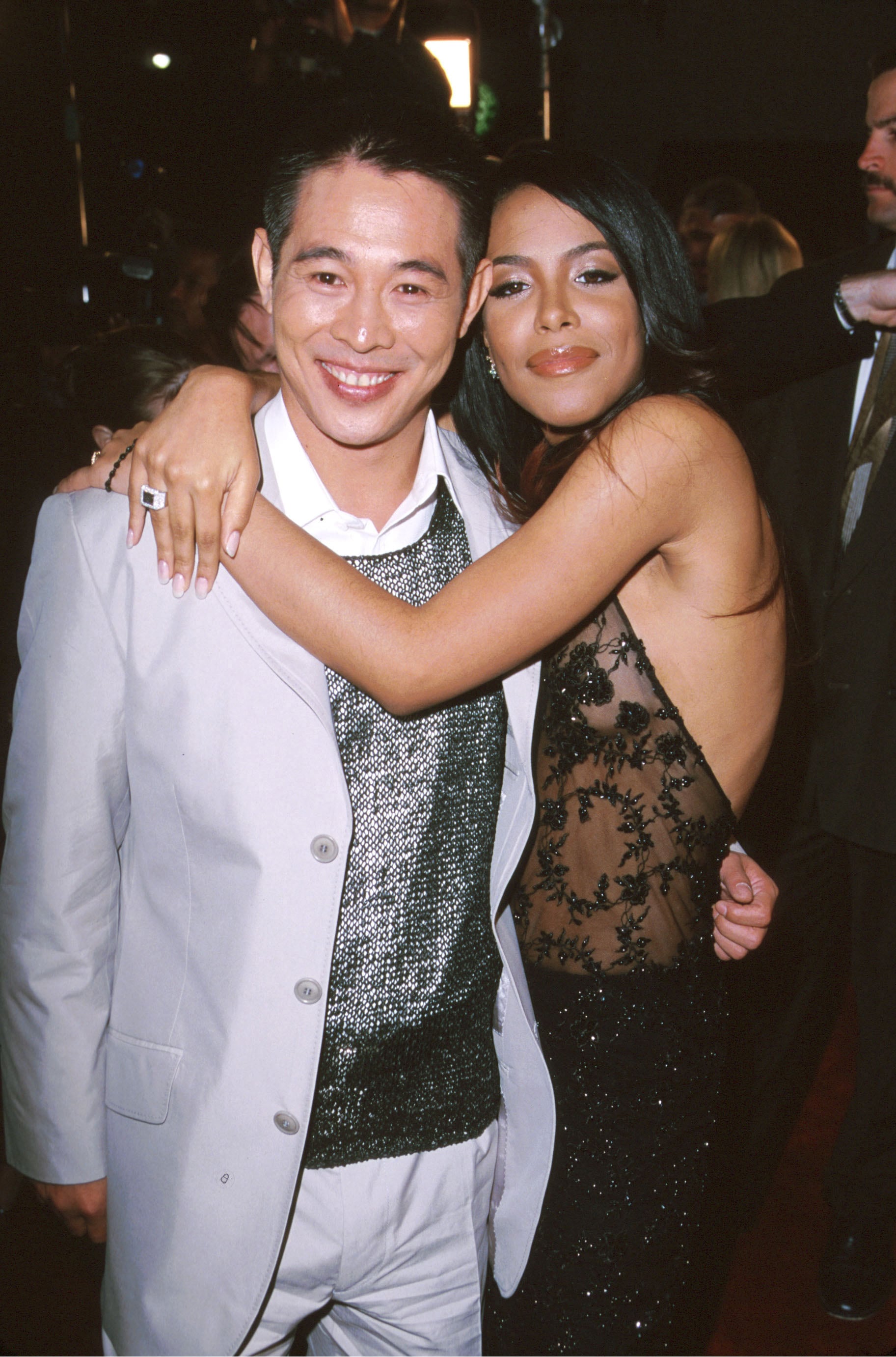 Jet Li y Aaliyah protagonizan el estreno de Romeo Must Die durante la gala Life Tribute en Bal Harbour, Florida, Estados Unidos. (Foto de SGranitz/WireImage)