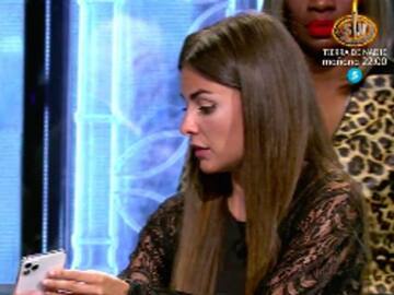 Alexia Rivas lanza un bombazo: Carlos Alba le mandaba mensajes antes de ‘Supervivientes’ para quedar con ella
