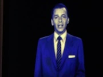 Artistas de carne, hueso (y holograma)